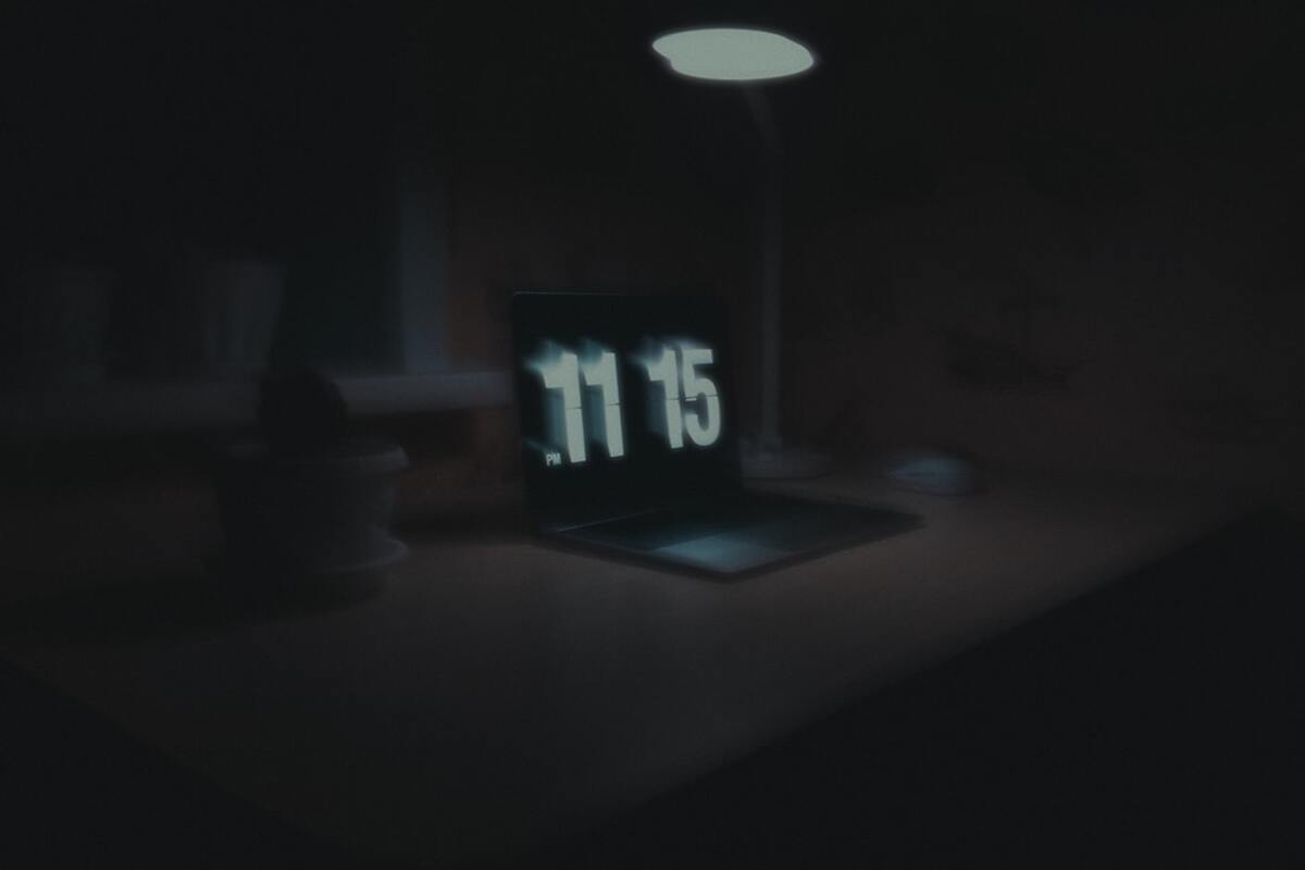 Designing Latency‑Proof Chat: Microinteractions for AI Turn‑Taking