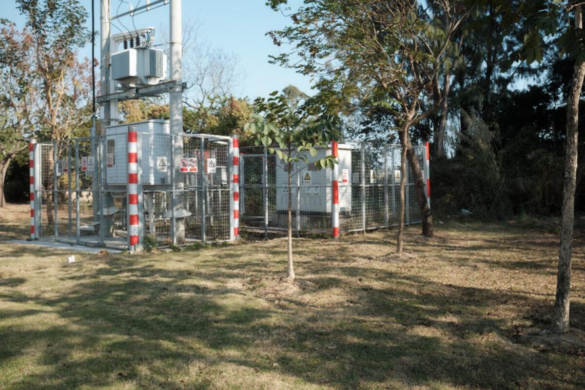 Neighborhood Geothermal Loops: One Borehole Field to Heat and Cool the Whole Block