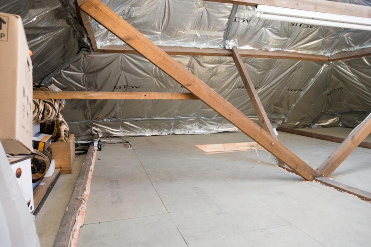 Raised-Heel Trusses at 15 Inches: Full-Depth Attic Insulation and Ice-Dam Defense